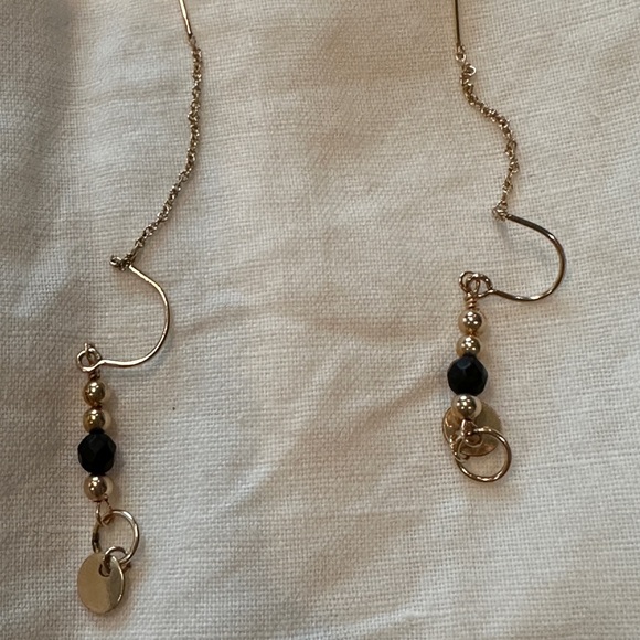 Love Isabelle earrings - Picture 2 of 3